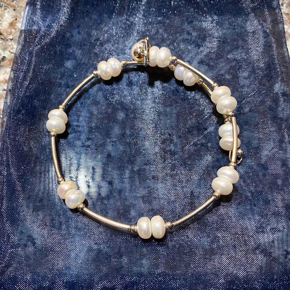 Vantel Pearls Bracelet (Swirls of Pearls)